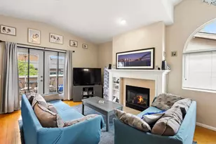 535 F Ave, Coronado, CA 92118 - Photo 12