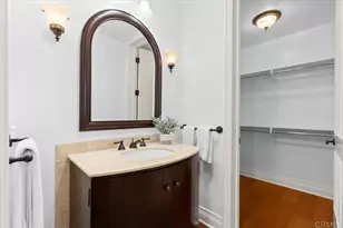 1045 Van Nuys St, San Diego, CA 92109 - Photo 22