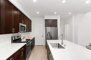 12835 W Hemingway Dr, San Fernando, CA 91340 - Photo 4