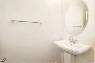 12835 W Hemingway Dr, San Fernando, CA 91340 - Photo 8