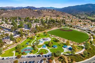 12003 Calle De Leon, El Cajon, CA 92019 - Photo 40