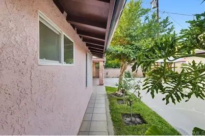 947 S Arizona Avenue, Los Angeles, CA 90022 - Photo 6