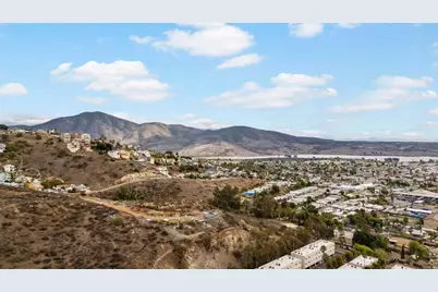 9270 Amys Street #7, Spring Valley, CA 91977 - Photo 30