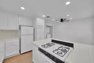 9015 9017 Campo Rd, Spring Valley, CA 91977 - Photo 16