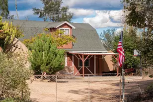 2494 Donnil Ln, Fallbrook, CA 92028 - Photo 2