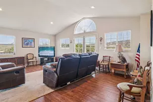 25749 Potrero Valley Rd, Potrero, CA 91963 - Photo 10