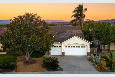 5166 Via Portola, Oceanside, CA 92057 - Photo 2
