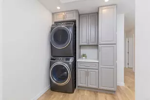 1674 Evergreen St, San Diego, CA 92106 - Photo 24