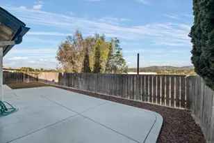 1347 Dorsey Way, Vista, CA 92083 - Photo 20