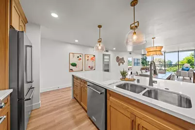 2500 Torrey Pines Rd #305, La Jolla, CA 92037 - Photo 8