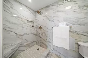 2500 Torrey Pines Rd, La Jolla, CA 92037 - Photo 32