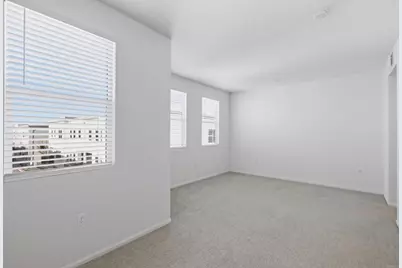 1455 Banahaw Way #6, Chula Vista, CA 91915 - Photo 24