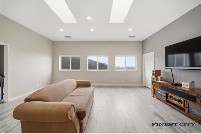 1925 Robinhood Road, Vista, CA 92084 - Photo 20