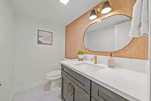 223 Cottingham Ct, Oceanside, CA 92054 - Photo 20