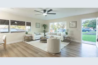 944 W 5th Avenue, Escondido, CA 92025 - Photo 8