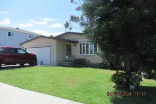 112 Country Club Dr, Chula Vista, CA 91911 - Photo 1