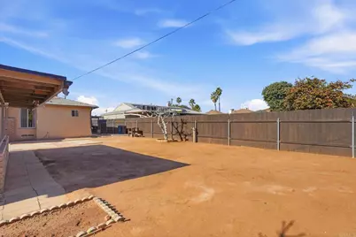 215 Ash Avenue, Chula Vista, CA 91910 - Photo 32