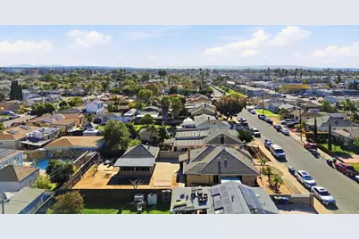 215 Ash Avenue, Chula Vista, CA 91910 - Photo 42