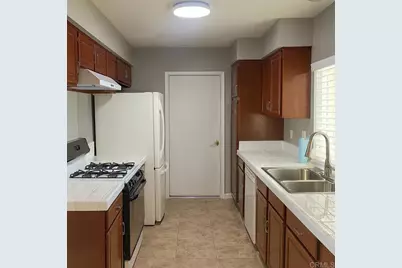 2194 Daisy Way, Hemet, CA 92545 - Photo 6