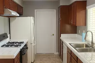 2194 Daisy Way, Hemet, CA 92545 - Photo 6