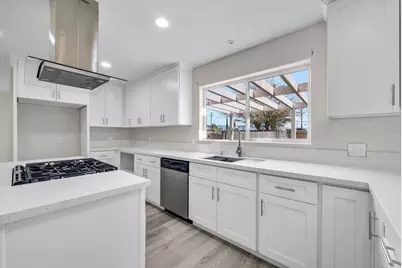 547 N Fillmore Avenue, Rialto, CA 92376 - Photo 2