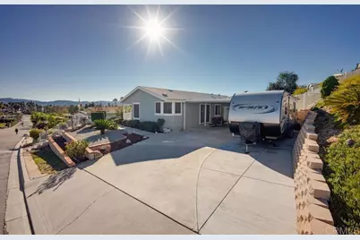 29115 Via Princesa, Murrieta, CA 92563 - Photo 4