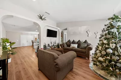 154 E 11th Street, Perris, CA 92570 - Photo 2