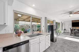 2327 Amber Ln, Escondido, CA 92026 - Photo 10