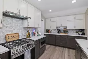 3542 Governor Dr, San Diego, CA 92122 - Photo 8