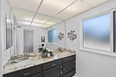 3542 Governor Drive, San Diego, CA 92122 - Photo 30