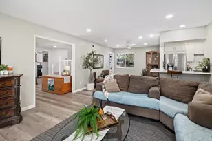 3542 Governor Dr, San Diego, CA 92122 - Photo 16