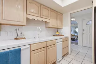 2399 Ivy Rd, Oceanside, CA 92054 - Photo 20