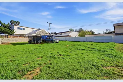 1400 S Juniper Street, Escondido, CA 92025 - Photo 2