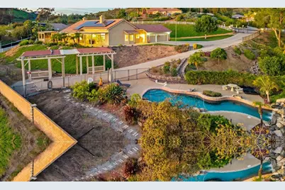 3353 Yerba Buena Drive, Fallbrook, CA 92028 - Photo 8