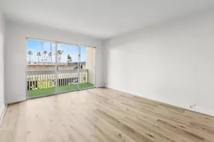 1855 Diamond St, San Diego, CA 92109 - Photo 10