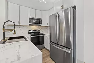1855 Diamond St, San Diego, CA 92109 - Photo 6
