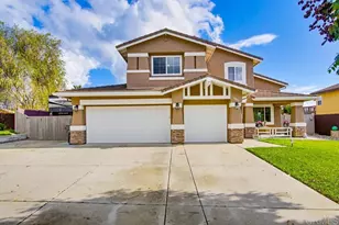 9893 Mollie Ln, Santee, CA 92071 - Photo 2