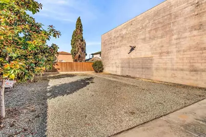 1332 Coolidge Avenue, National City, CA 91950 - Photo 6