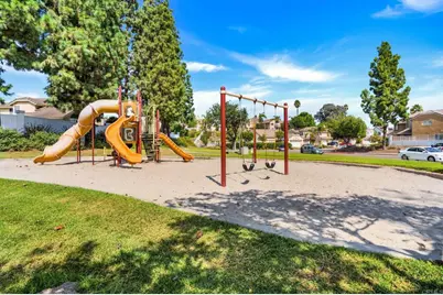 2083 Lakeridge Circle #104, Chula Vista, CA 91913 - Photo 38