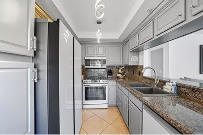 2083 Lakeridge Circle #104, Chula Vista, CA 91913 - Photo 10