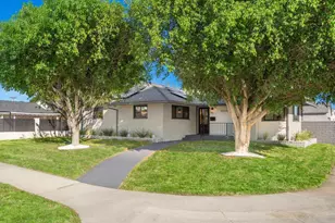 10330 Columbus Ave, Los Angeles, CA 91345 - Photo 2