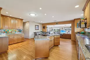 8477 Harwell Dr, San Diego, CA 92119 - Photo 16