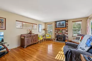 8477 Harwell Dr, San Diego, CA 92119 - Photo 4