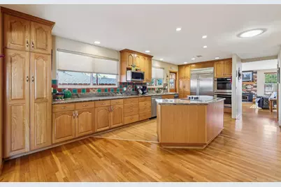 8477 Harwell Drive, San Diego, CA 92119 - Photo 22