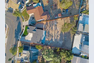 7085 Madrone Avenue, San Diego, CA 92114 - Photo 44