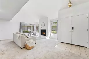 10304 Crosscreek, San Diego, CA 92131 - Photo 4