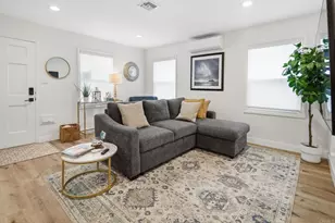 720 Devon Ct, San Diego, CA 92109 - Photo 6