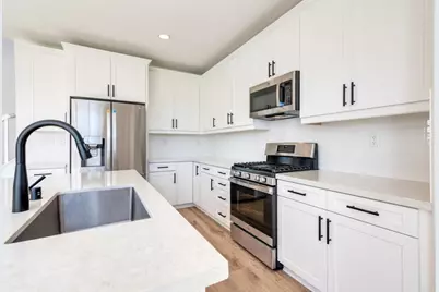 30343 Singer Ln, Menifee, CA 92584 - Photo 2