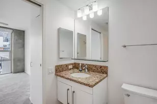 321 Tenth Ave, San Diego, CA 92101 - Photo 20