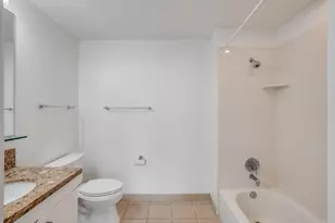 321 Tenth Ave, San Diego, CA 92101 - Photo 18